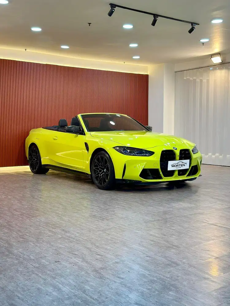 BMW M4 Competition Convertible G83 2023 Km 2 Ribu Record Antik Garansi