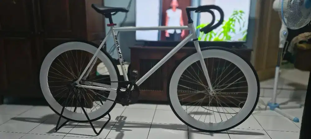 sepeda pixie rakitan second