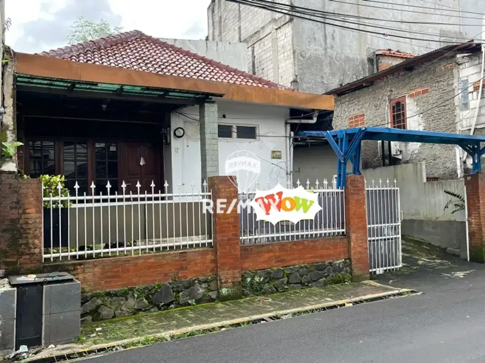 Dijual Rumah Tua ‎Hitung Tanah Daerah Jati Padang