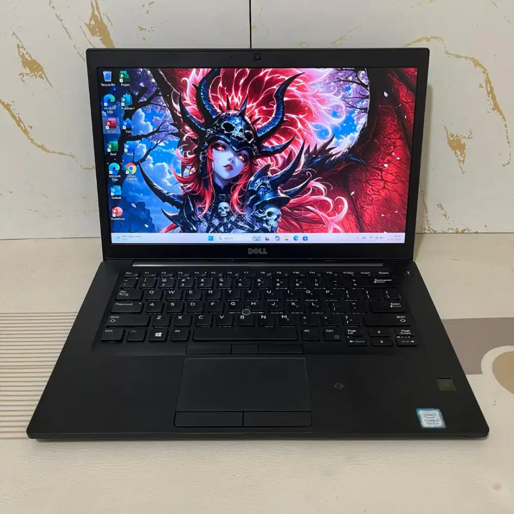 Laptop Dell Latitude 7490.