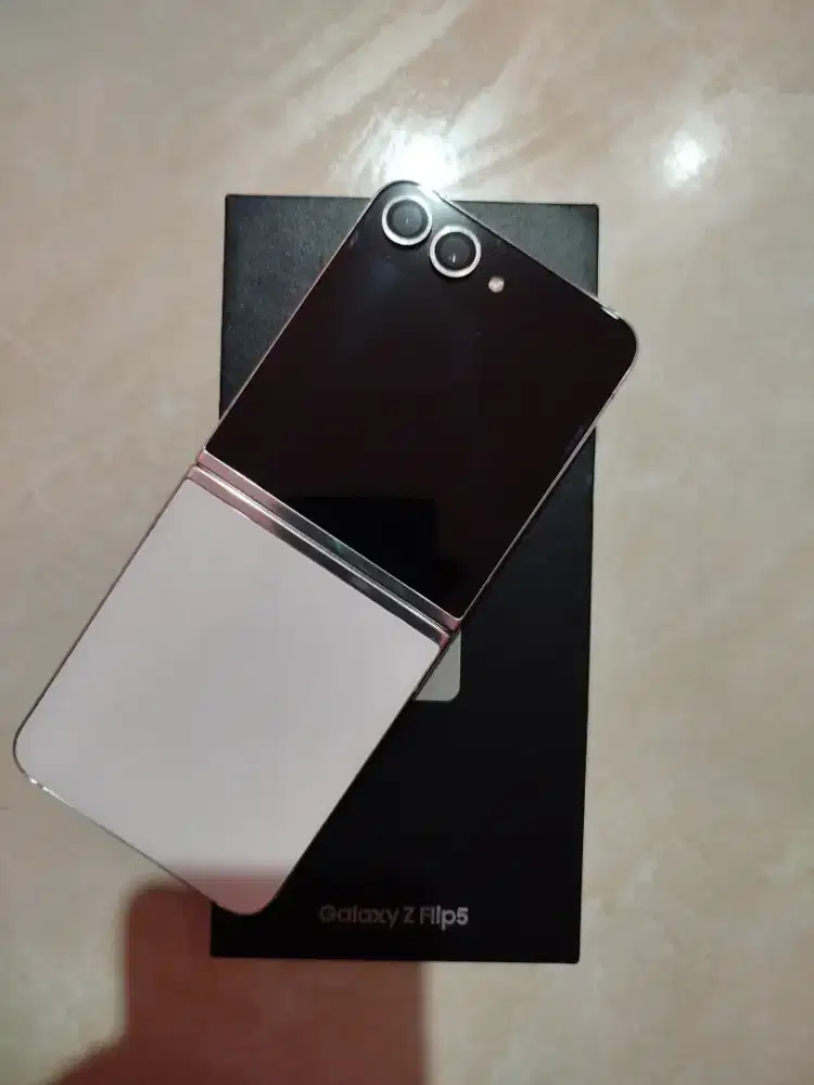 samsung z flip 5 8/256 fullset
sein