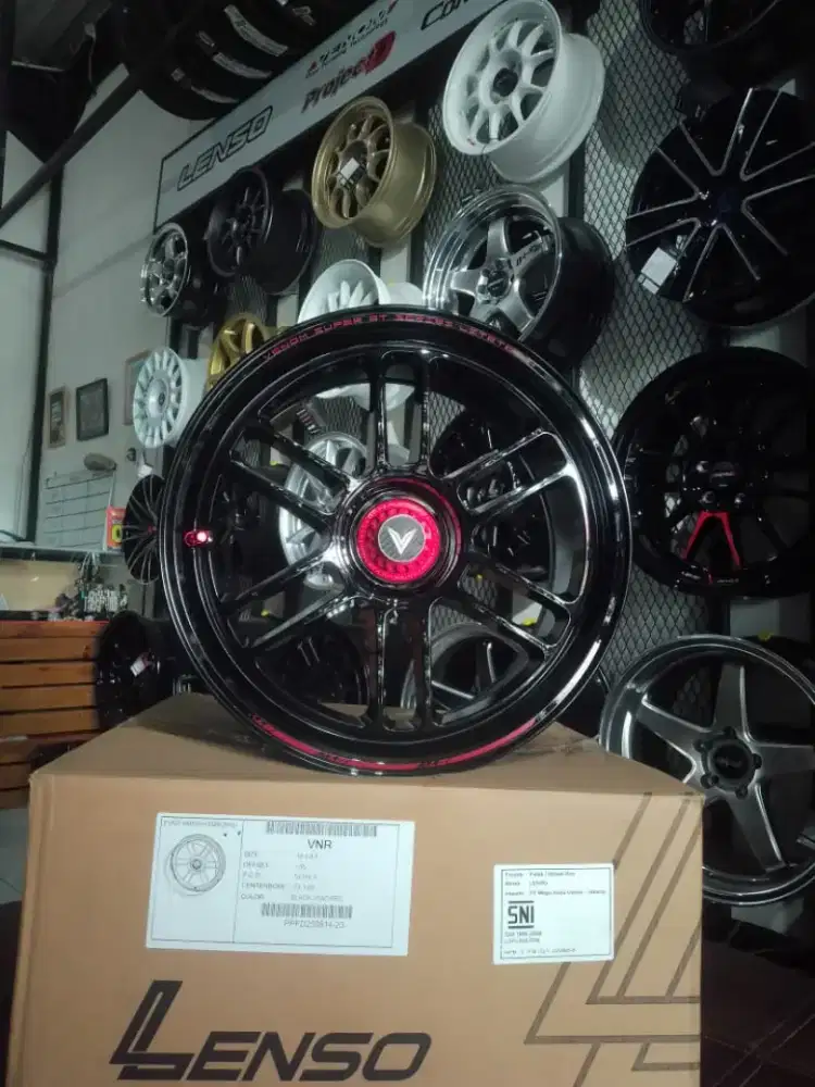 Velg lenso vnr r18 5x114 lbr8,5 et35