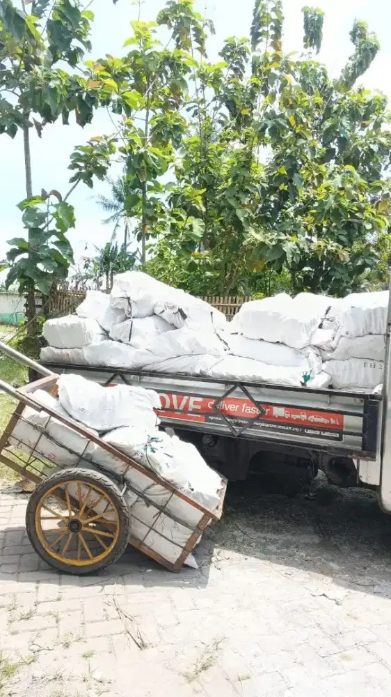 Dicari kenek bongkar muat barang