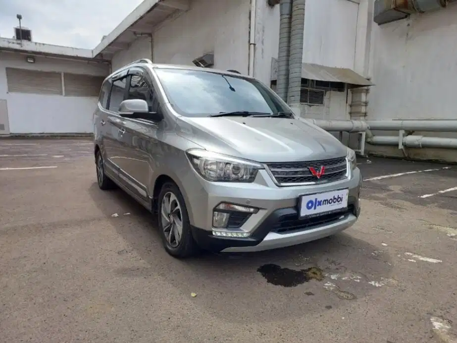 DP MURAH Wuling Confero S 1.5 L ACT Lux Plus Bensin-MT 2020 CPKVB
