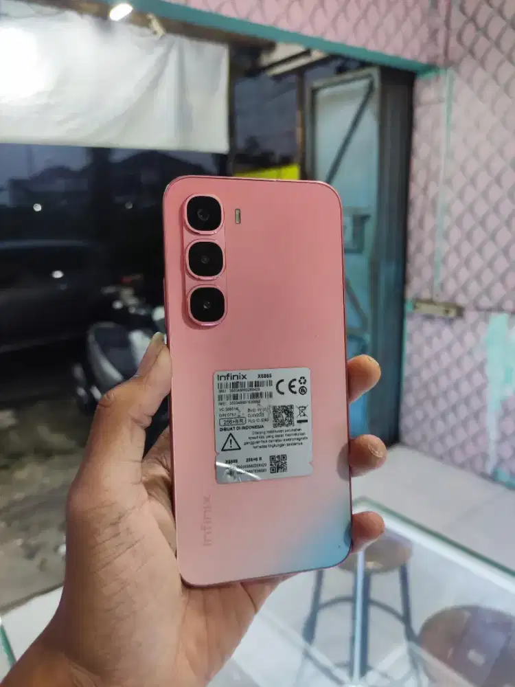 Infinix Hot 60 Pro 8/256 Hp Cas Segel Nominus