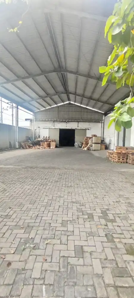 13JT/M2 NEGO! DIJUAL GUDANG SIAP PAKAI RAYA KENJERAN LOKASI STRATEGIS