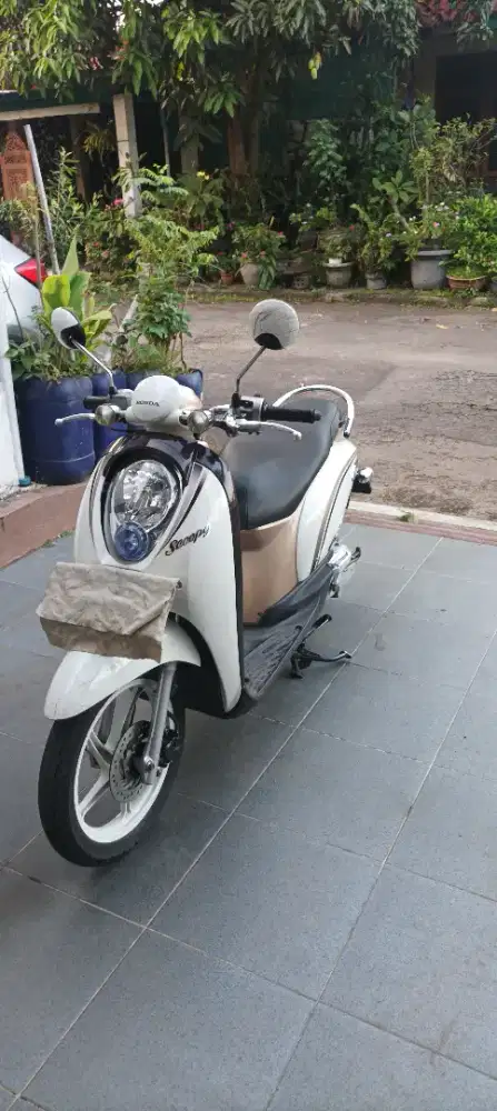 Jual scoopy 2010 tgn ke 1