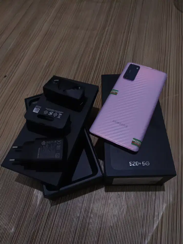 Samsung S20 FE 8/128