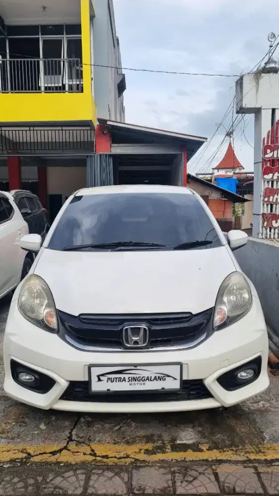 Mobil Honda Brio E Satya