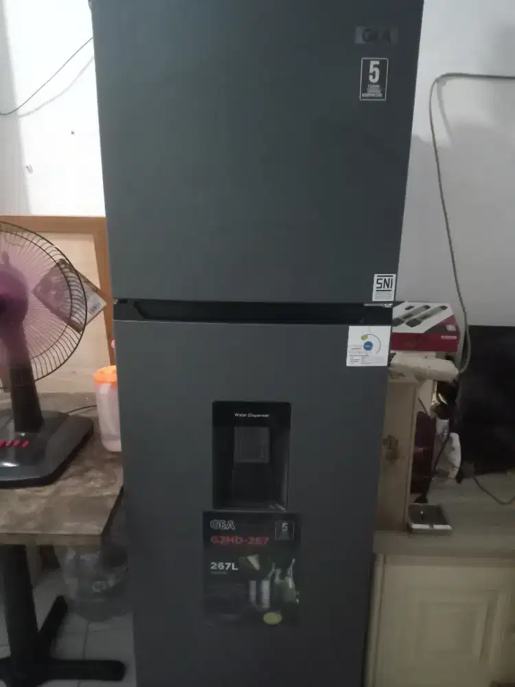 kulkas gea  water dispenser