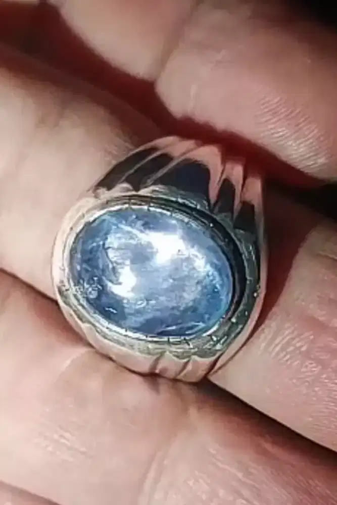 Blue Saphire Star Ceylon dim 14x10mm