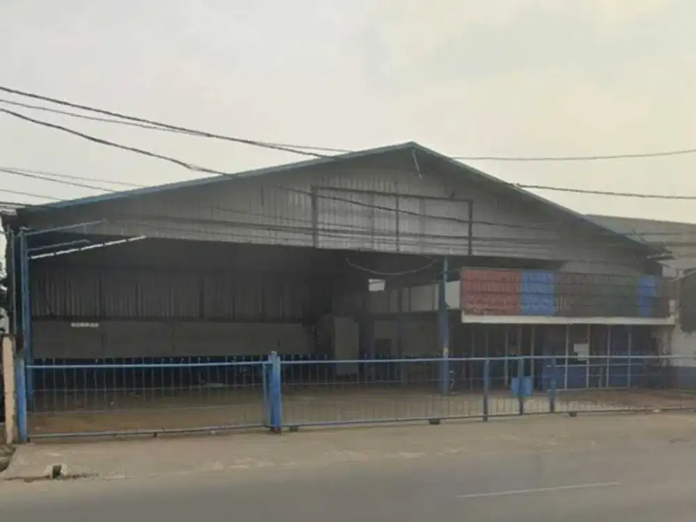 Disewakan gudang/workshop siap pakai di jalan raya Pantura Ujung Menteng Jakarta Timur