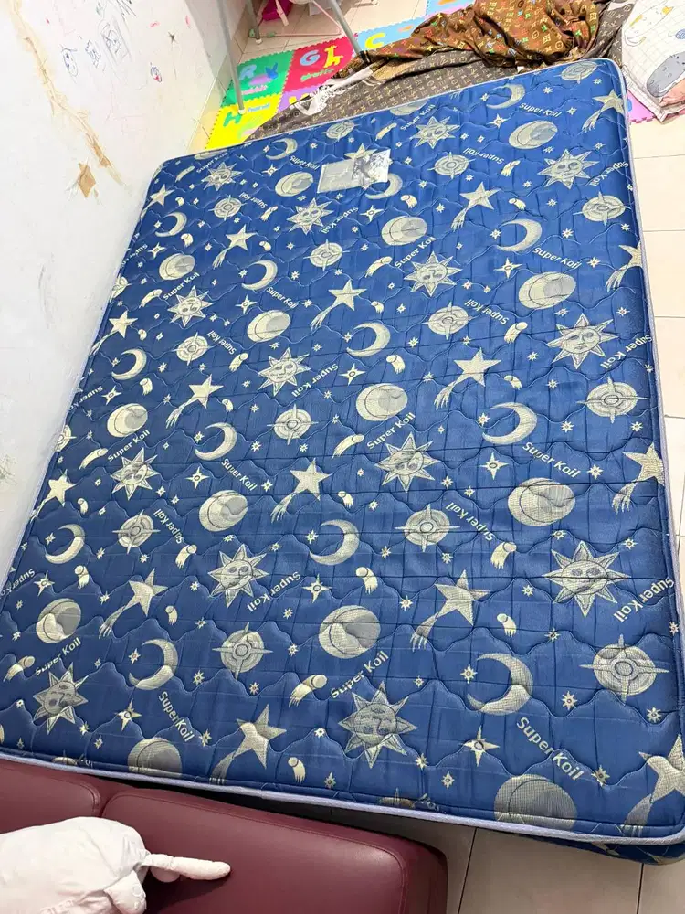 DIJUAL CEPAT KASUR SPRINGBED 180X200 KONDISI BAGUS NYAMAN TERAWAT APIK