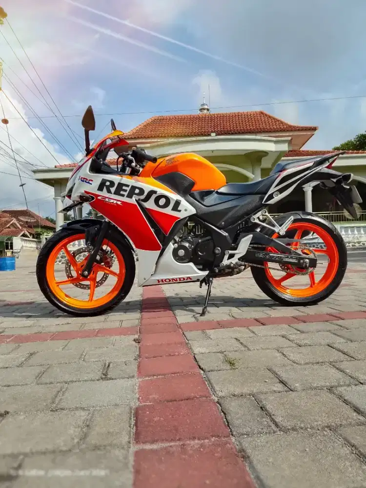 HONDA CBR 150R original AHM
