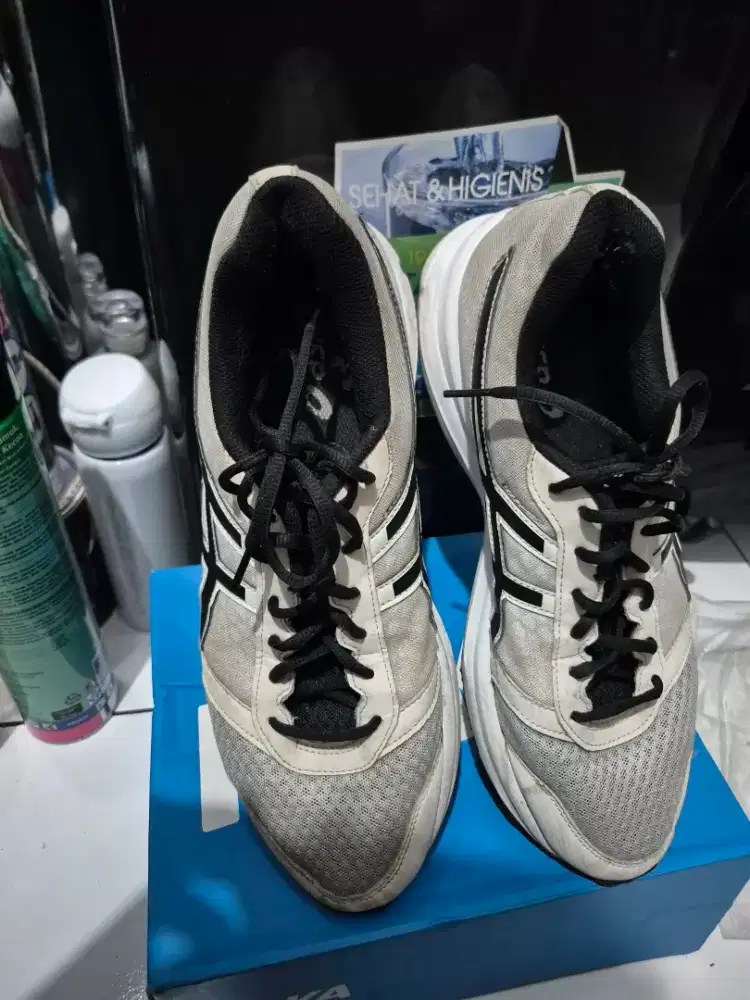 Sepatu Asics Patriot Amplifoam