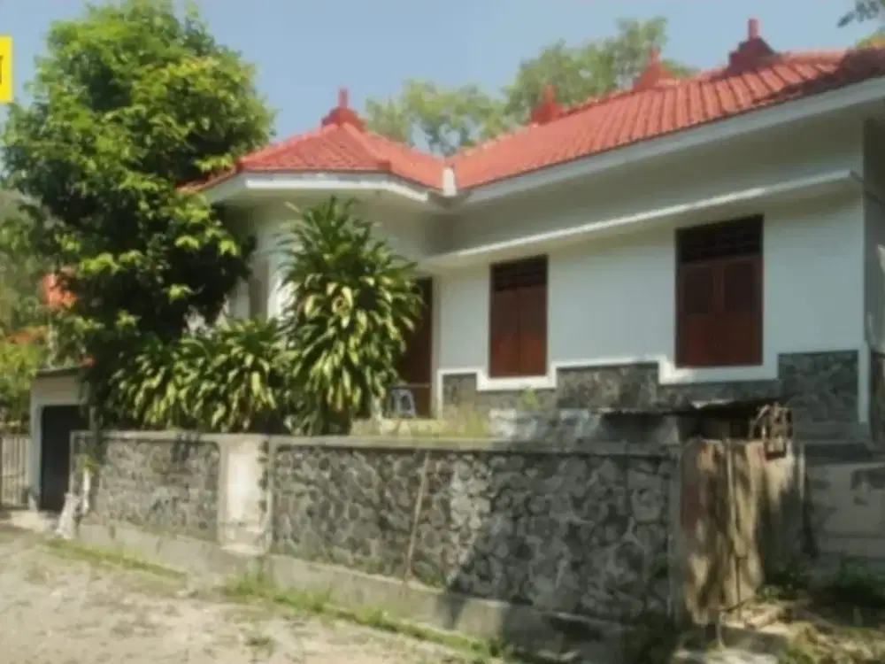 Dijual rumah luas bisa untuk homestay lokasi bangunjiwo yogyakarta