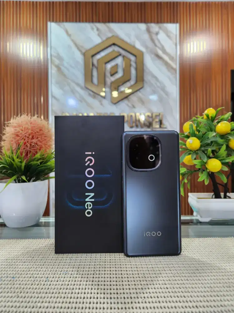 Iqoo Neo 10 5G Ram 16+16GB/ 512Gb Fullset Mulus Ori  100% Bergaransi