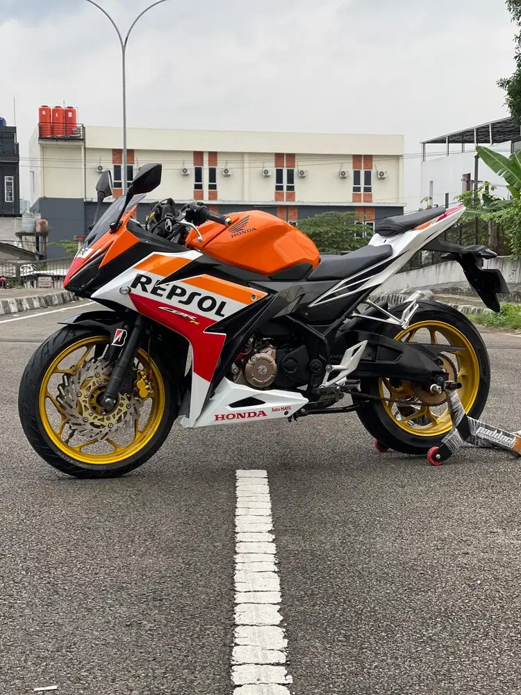 For Sale Cbr 150 Repsol Tahun 2016 Low Kilometer