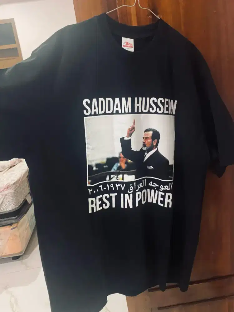 Kaos Presiden Saddam Hussein