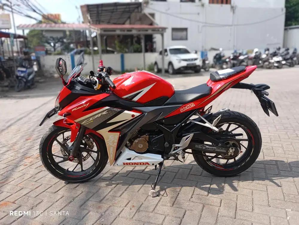 CBR 150 R  tahun 2018.KM 7.000 an