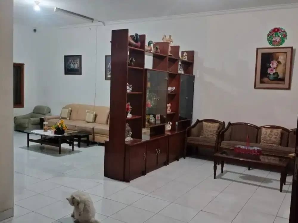 Rumah Tengah Kota Area Malabar Jl. Taman Siswa