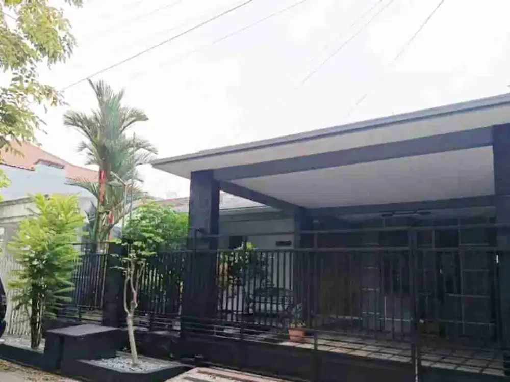 DISEWAKAN RUMAH WISMA PERMAI, FURNISHED, SIAP HUNI
