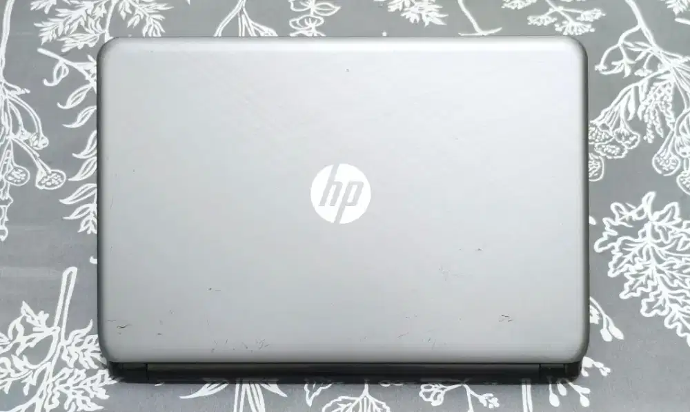 Hp 14 slim dualvga i5gen4/8/500 batre awet siap game design editing