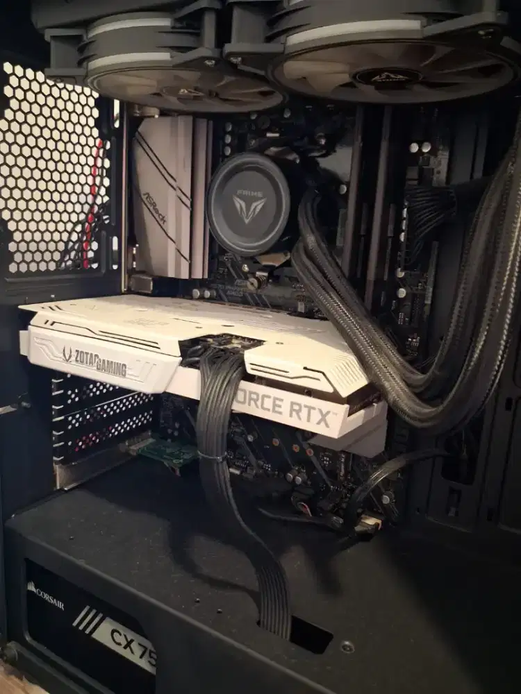 Di jual PC rakitan khusus gaming
