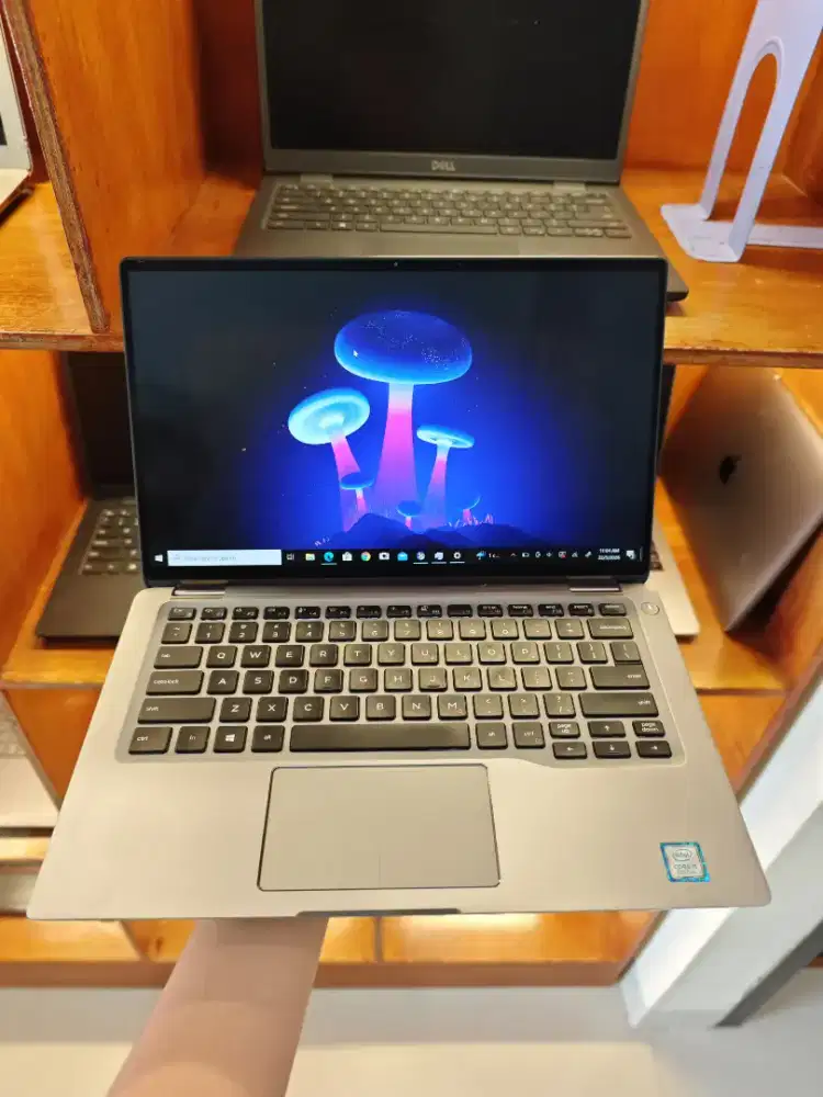 Laptop Dell latitude 7400 2in1 cuma 3 jutaan aja