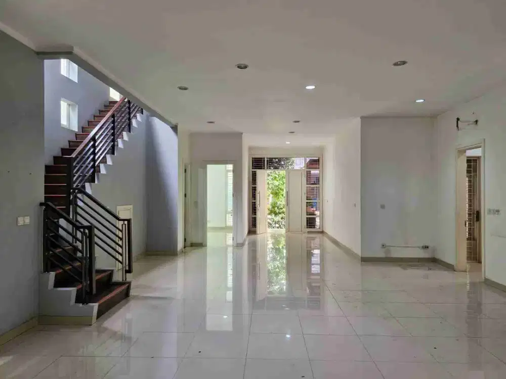 Rumah cantik minimalis siap huni di Grand Orchad