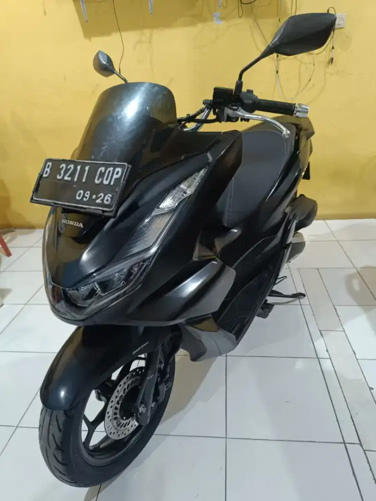 Pcx 2021 hitam 160cc