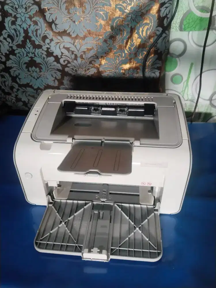 laser jet hp P1102 normal