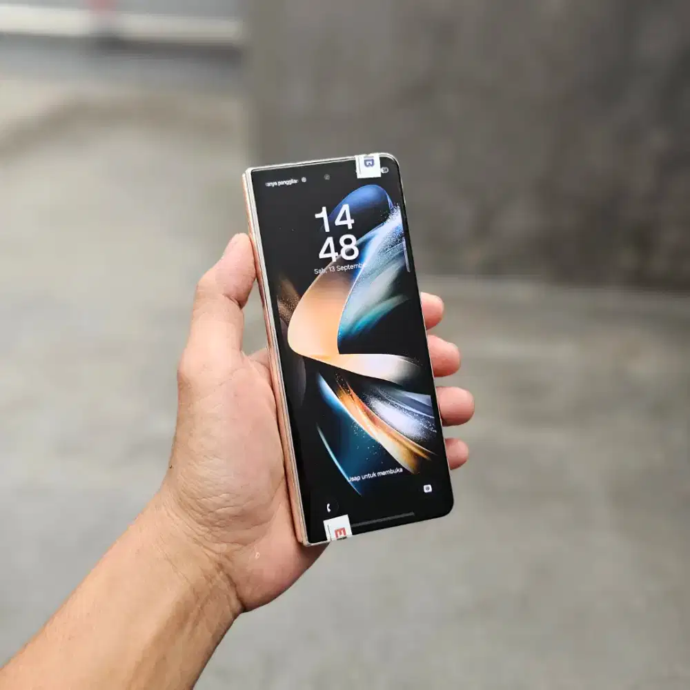 SAMSUNG GALAXY Z FOLD 4 SEIN 5G 12/512 MINUS LCD DALAM FUNGSI NORMAL