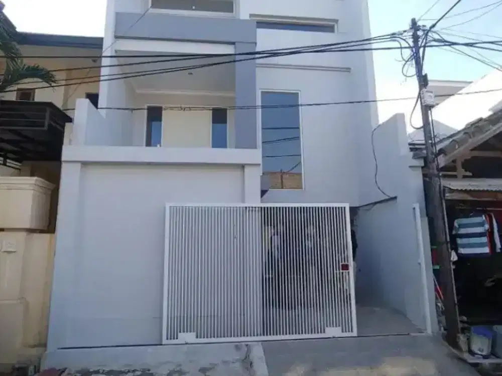 Dijual Rumah 3 Lantai Pakuwon City dkt kenjeran,Mulyosari, dharmahusada