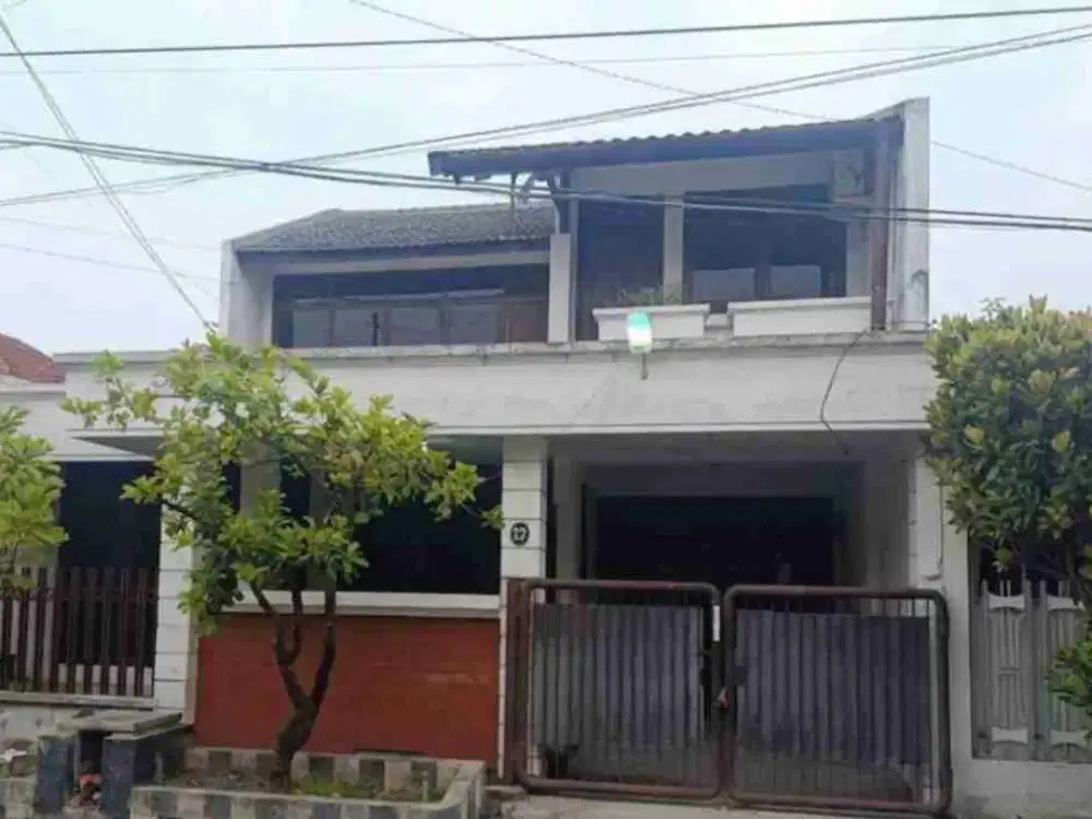 DISEWAKAN RUMAH 1,5 LANTAI WISMA PERMAI SIAP HUNI