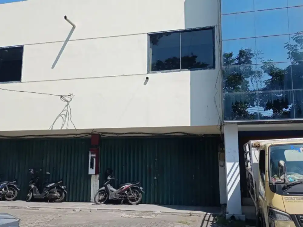 Ruko Lokasi Bisnis di Mt. Haryono, Semarang Tengah