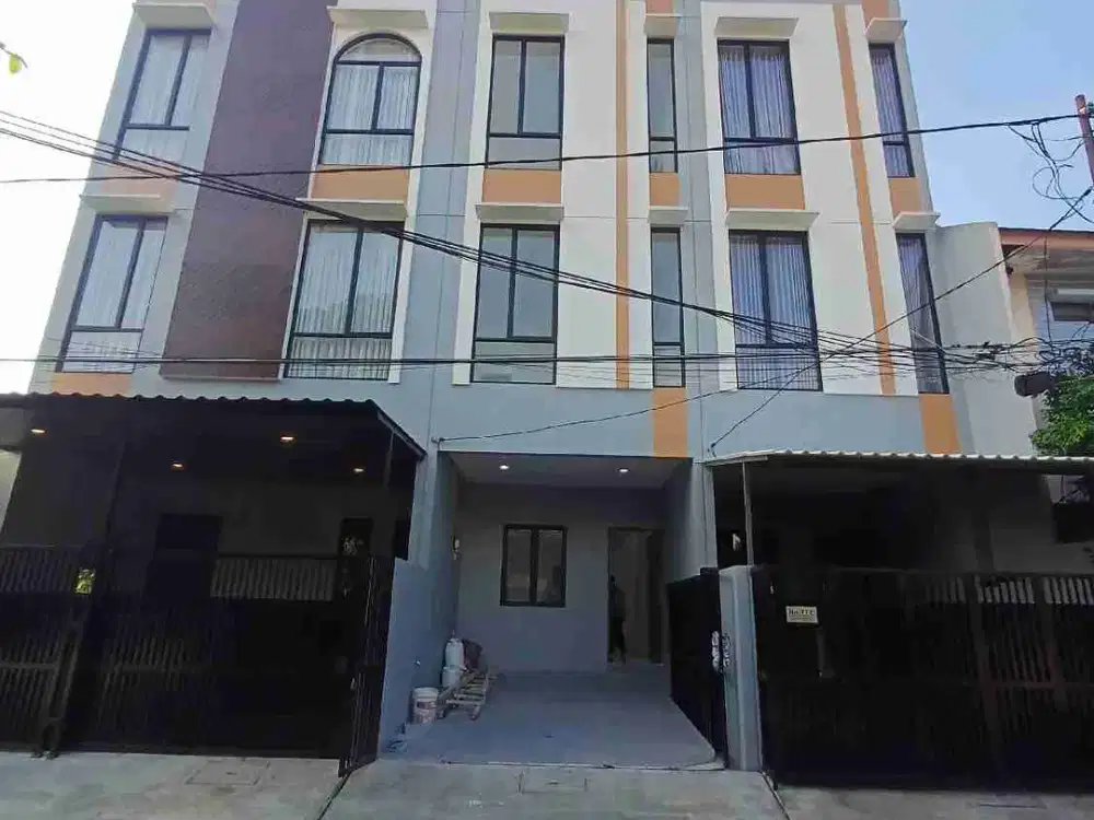 Rumah Baru 3 Lantai Siap Huni Duri kepa Jakarta Barat