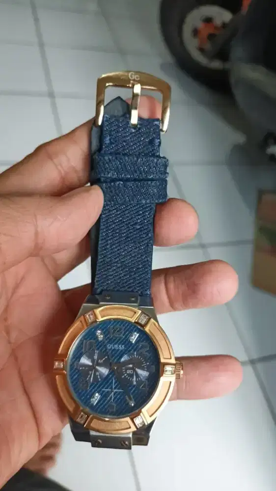 jam tangan GUEES denim