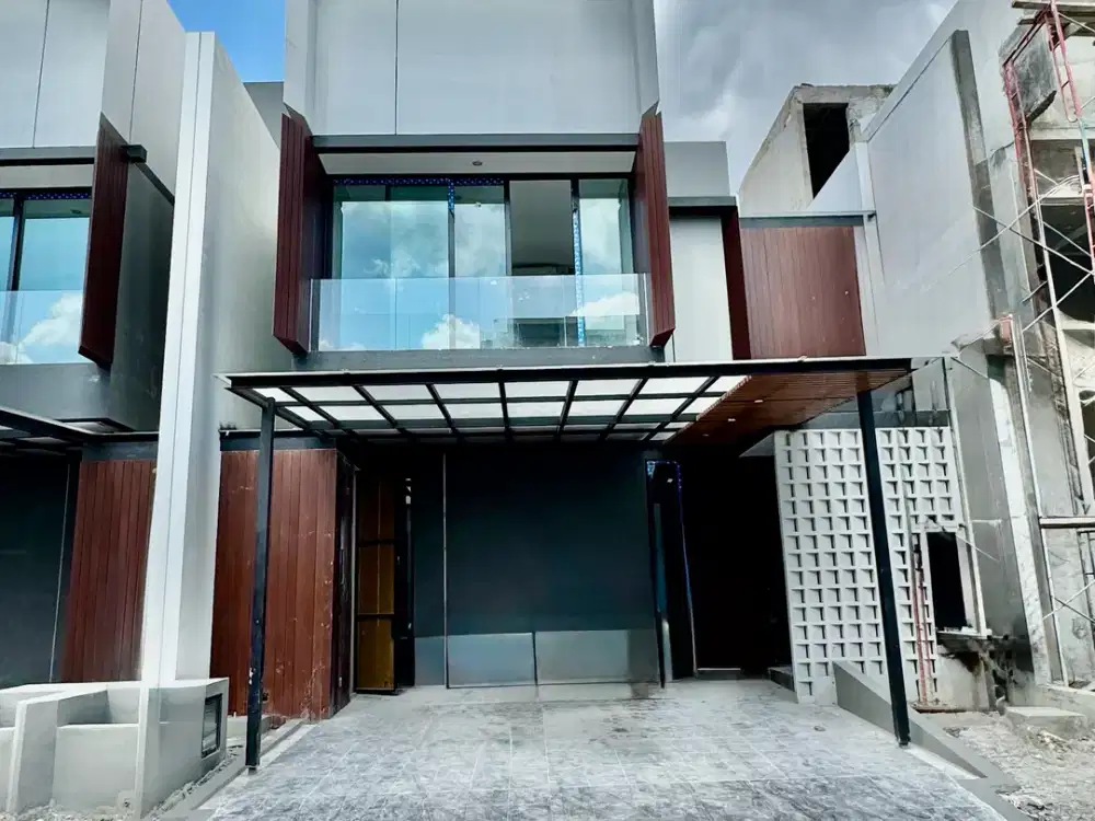 DIJUAL RUMAH DEMPSEY HILL HAZEL DELUXE 2LT 4KT CITRALAND BARU GRESS