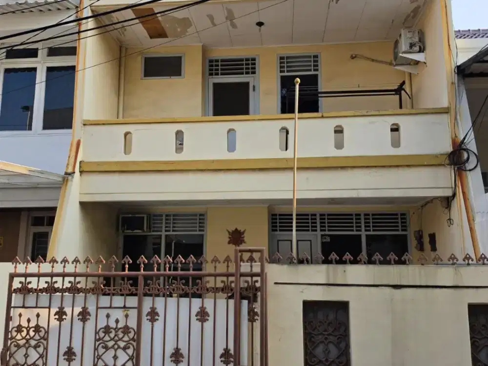 JUAL RUMAH MINIMALIS MODERN DI JANUR KUNING RESIDENCE LT 102m2 Harga 2,4M nego
