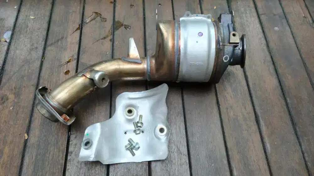 Katalis knalpot original fortuner GR 2.8
