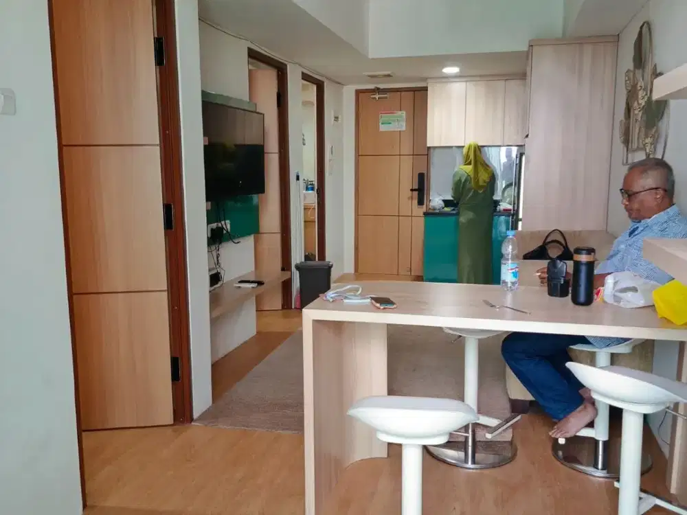APARTEMENT LA GRANDE SEBRANG BIP PUSAT KOTA FULL FURNISHED NEGO