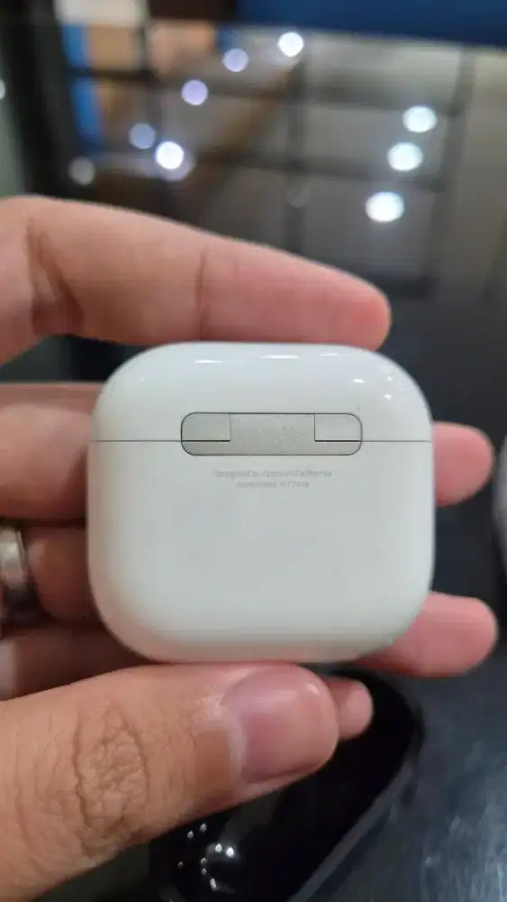 Apple AirPods 4 ANC