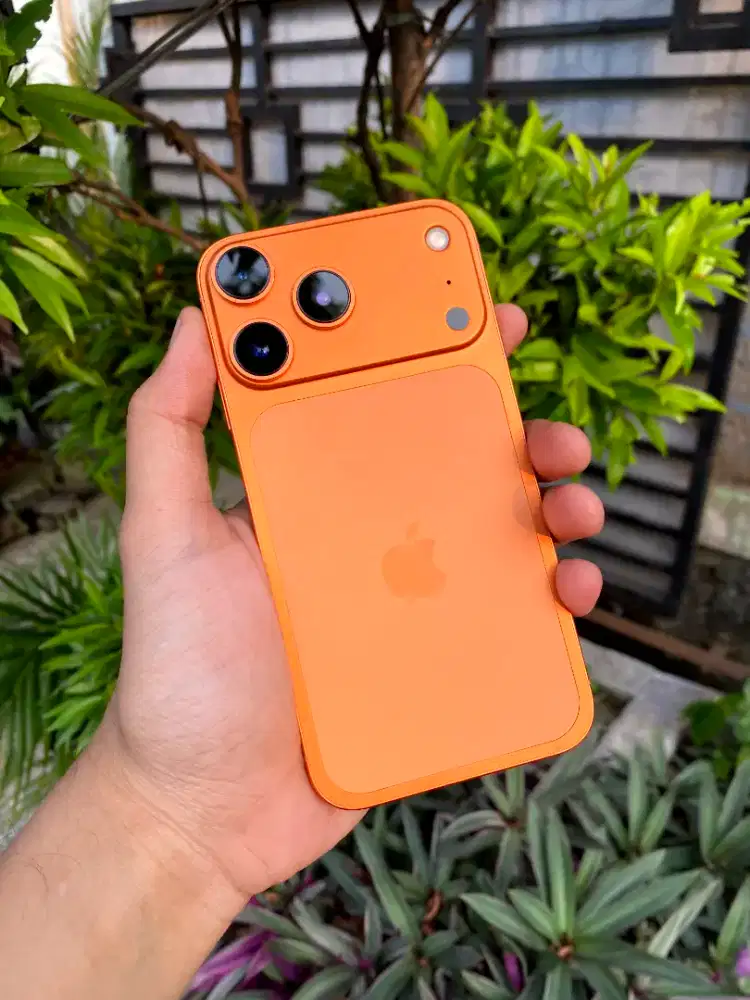 iPhone XR 64 GB housing 17 pro orange