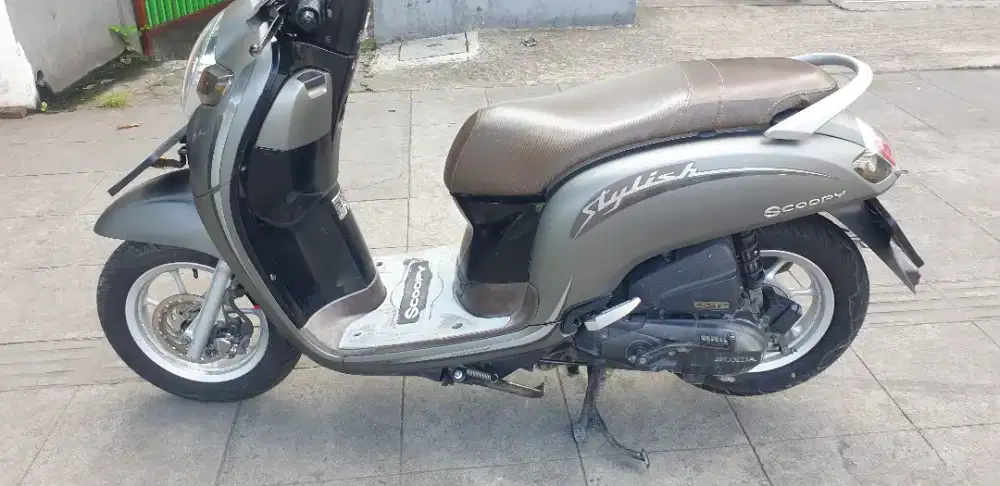 Scoopy Stylish th 2019 mulus pjk baru