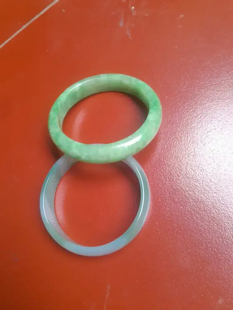 Jual gelang giok kondisi mulus tidak lecet atau cacat