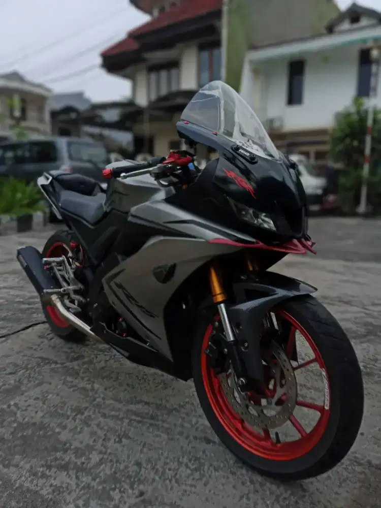 Yamaha r15 v3 2019