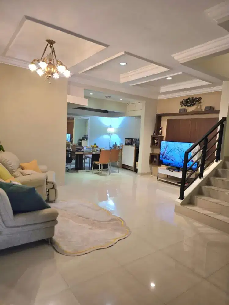 Jual Murah Rumah Cantik 3 Lt Janur Elok Kelapa Gading Jakarta Utara