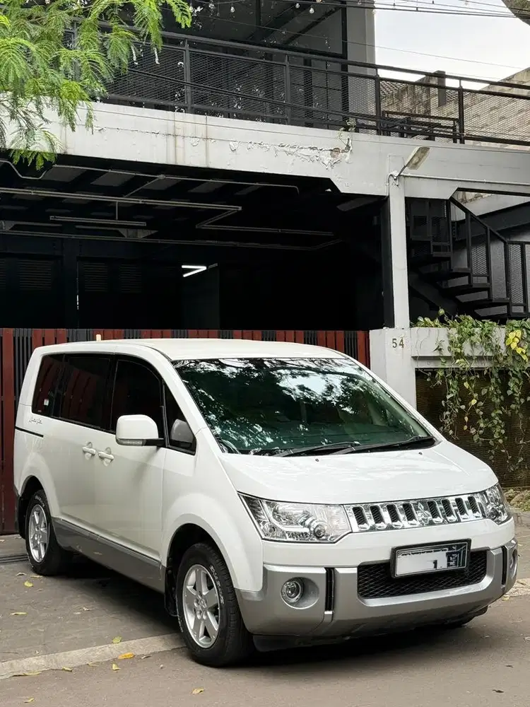 Mitsubishi Delica 2.0 D5 2015 bs TT Kredit