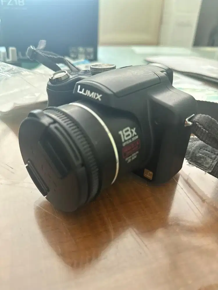 Panasonic Lumix DMC-FZ18